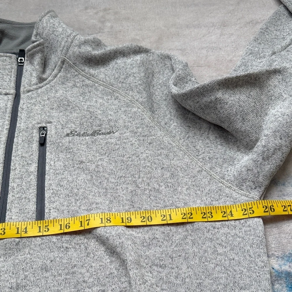 (329)Eddie Bauer Men's Light Gray Zip-Up Sweater